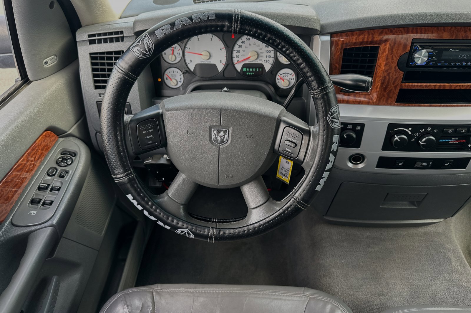 Used 2007 Dodge Ram 3500 Truck Laramie image 14
