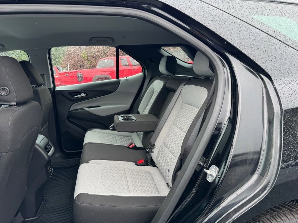 Used 2023 Chevrolet Equinox LS image 11