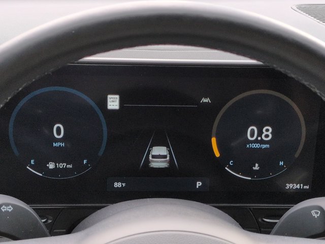 Certified 2024 Hyundai Kona Limited FWD image 28