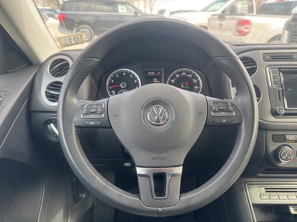 Used 2017 Volkswagen Tiguan Limited image 24