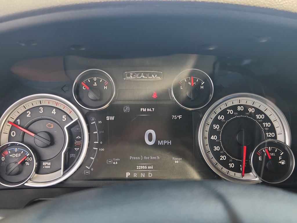 Used 2014 RAM 5500 SLT w/ Quick Order Package 29G SLT AWD/4WD image 17