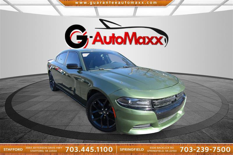 Used 2020 Dodge Charger SXT w/ Blacktop Package image 3