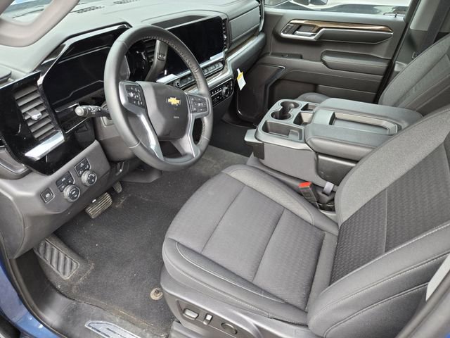 Used 2024 Chevrolet Silverado 1500 LT AWD/4WD image 7