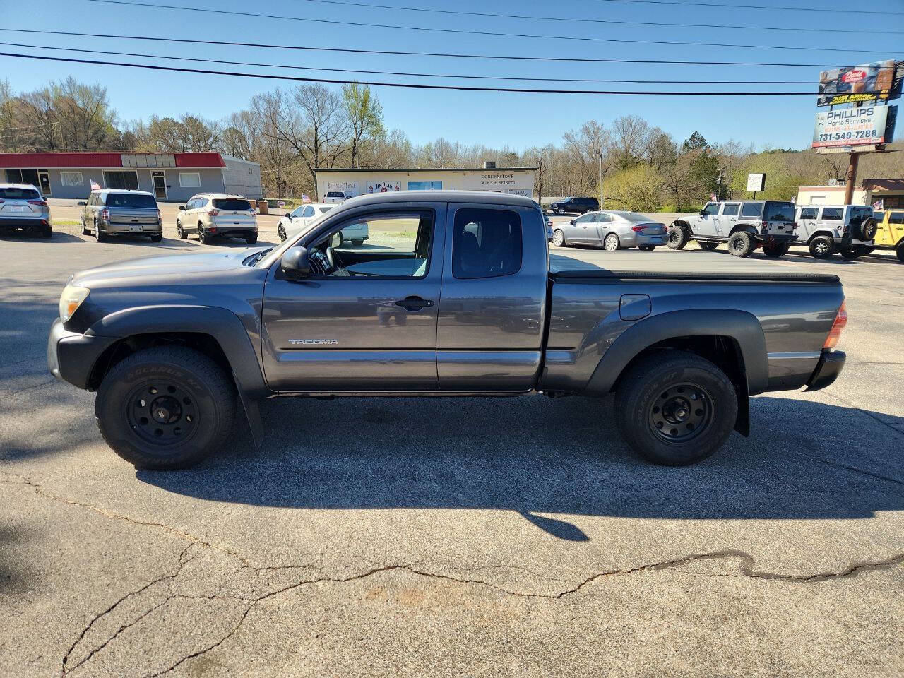 Used 2013 Toyota Tacoma 4x4 Access Cab w/ Convenience Pkg image 6