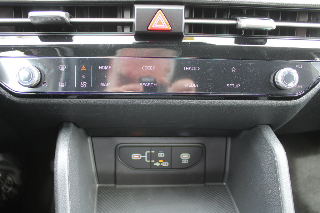 New 2027 Kia Sportage LX FWD image 37