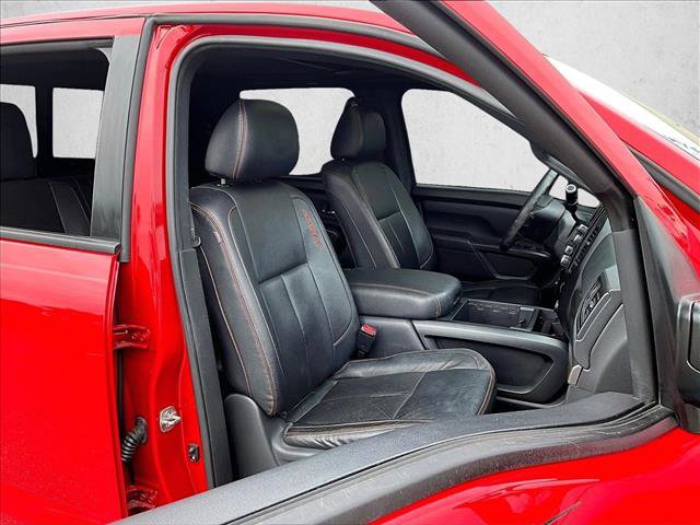 Used 2021 Nissan Titan PRO-4X w/ Pro-4x Convenience Package image 9