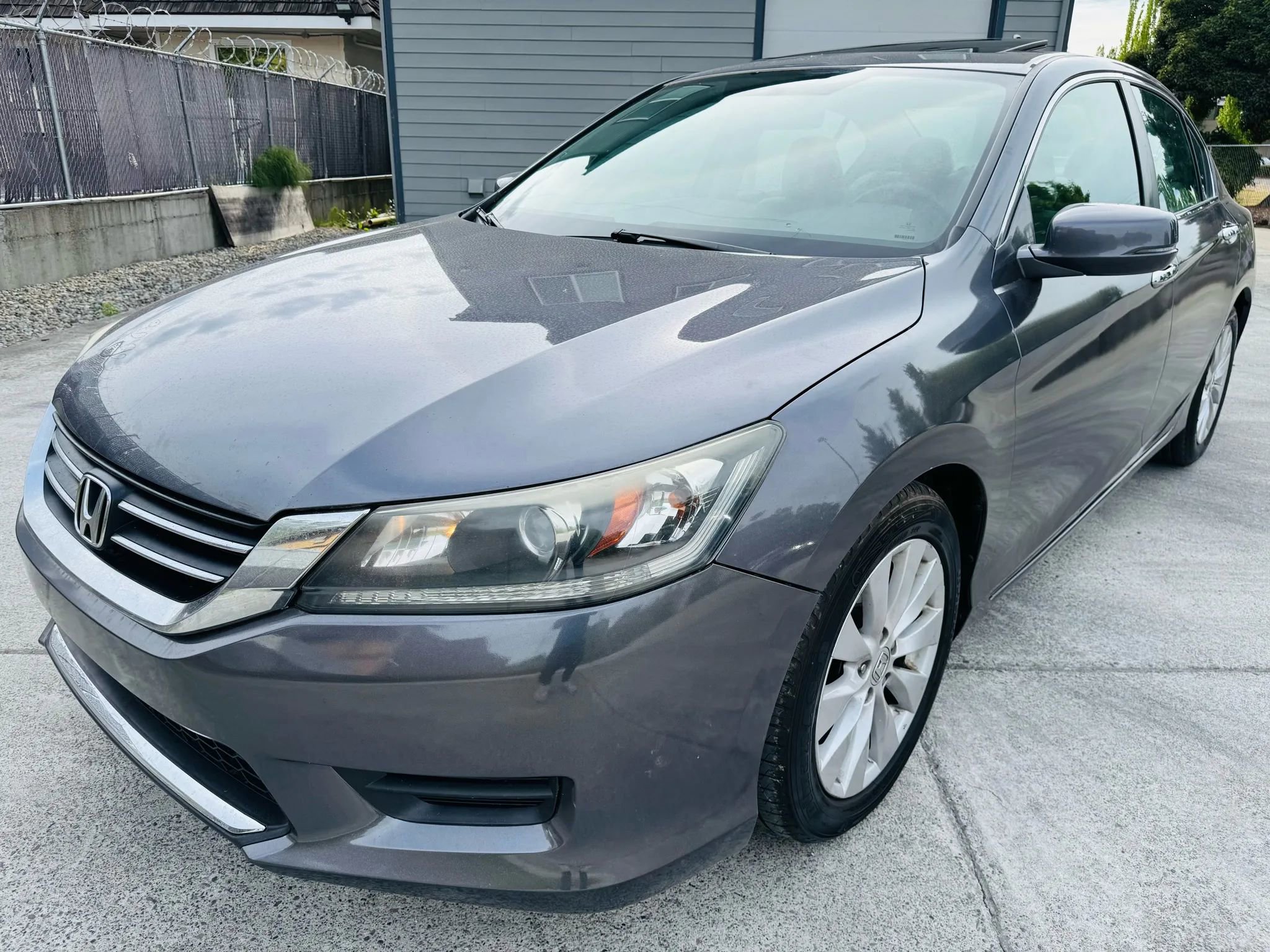 Used 2015 Honda Accord EX image 1