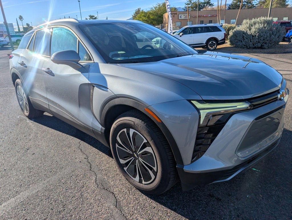Used 2025 Chevrolet Blazer EV LT image 7