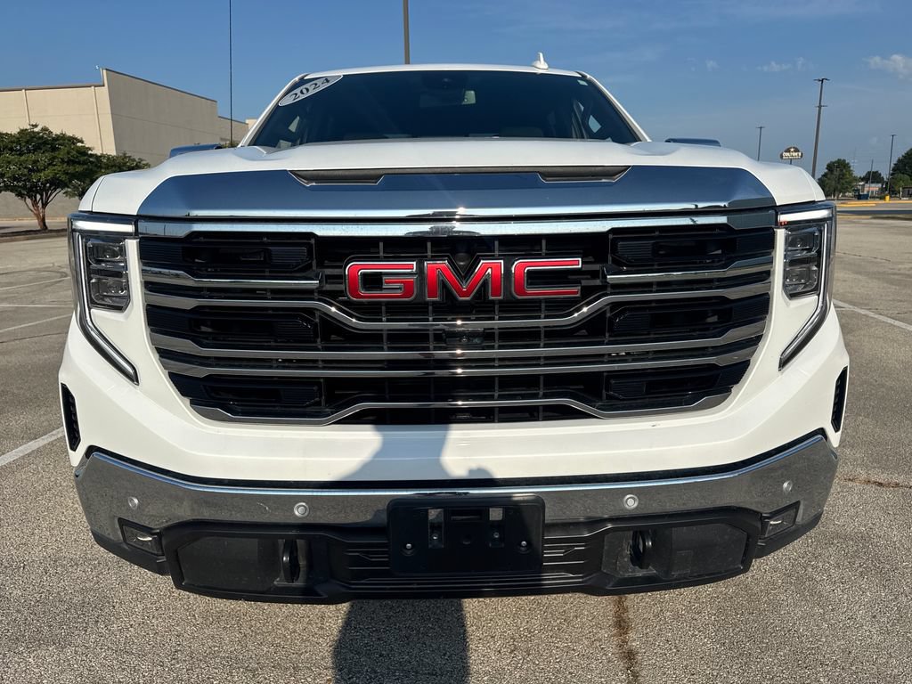 Used 2024 GMC Sierra 1500 SLT w/ SLT Premium Plus Package AWD/4WD image 10