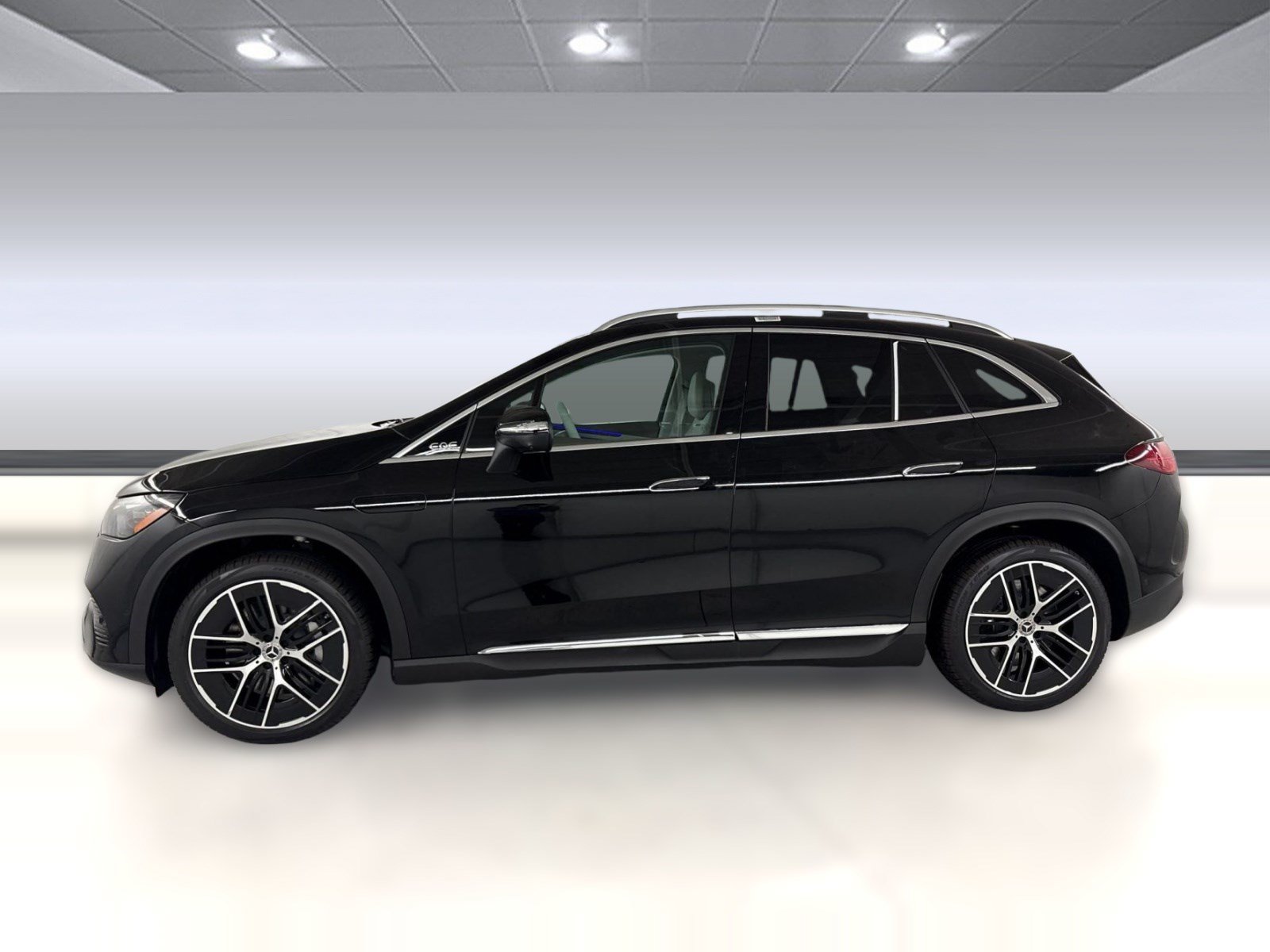 New 2026 Mercedes-Benz EQE 320 4MATIC SUV image 2