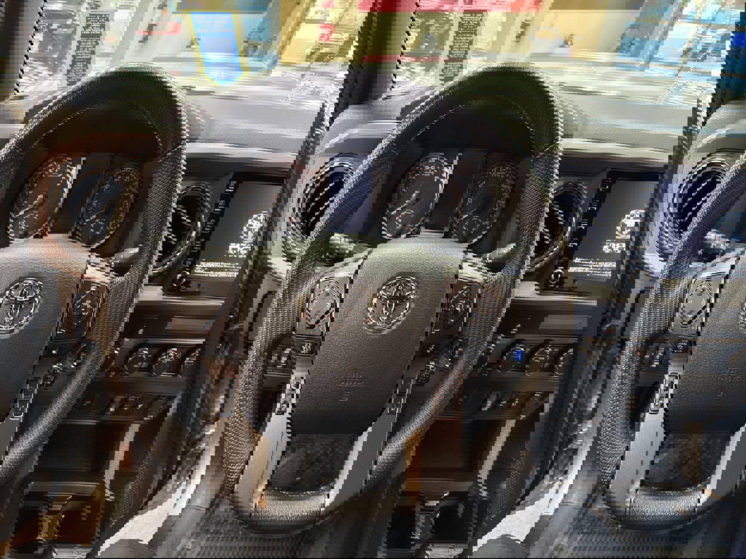 Used 2023 Toyota Tacoma TRD Sport image 38