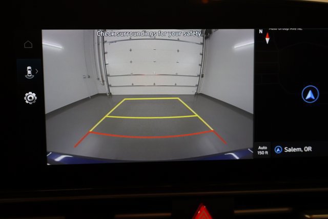 Used 2025 Hyundai Elantra SEL FWD image 24