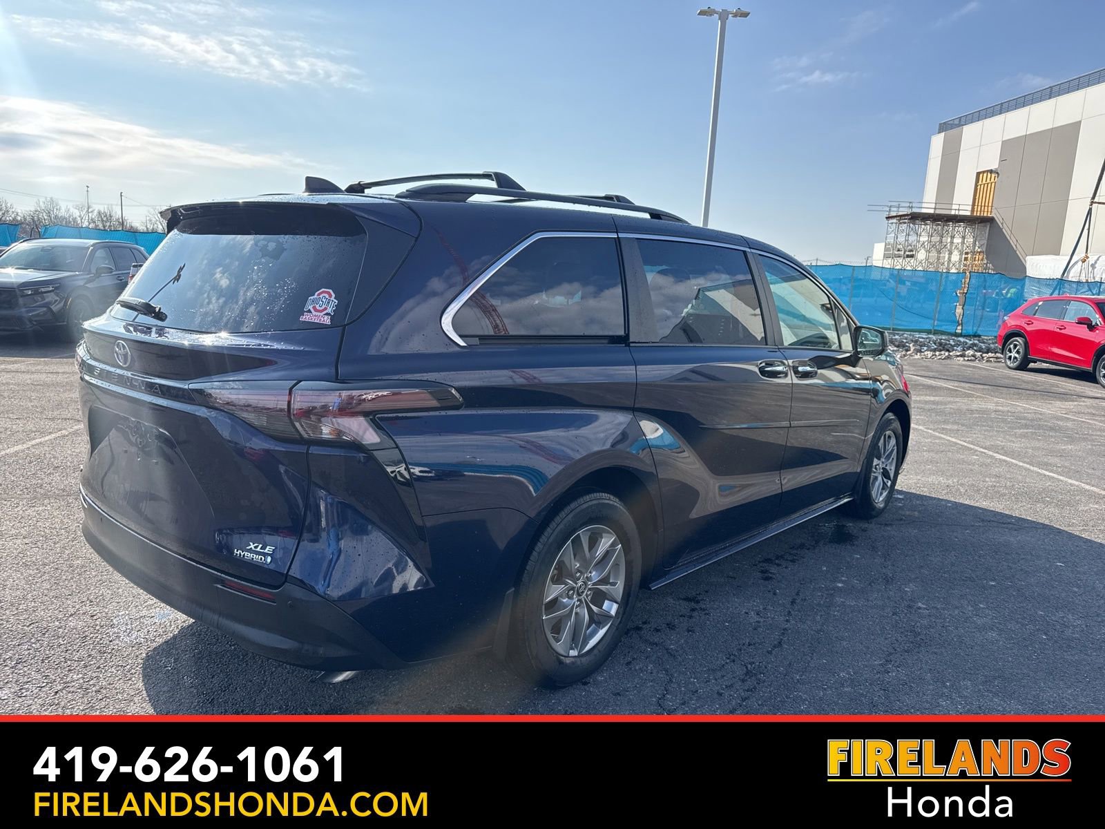 Used 2024 Toyota Sienna XLE image 5