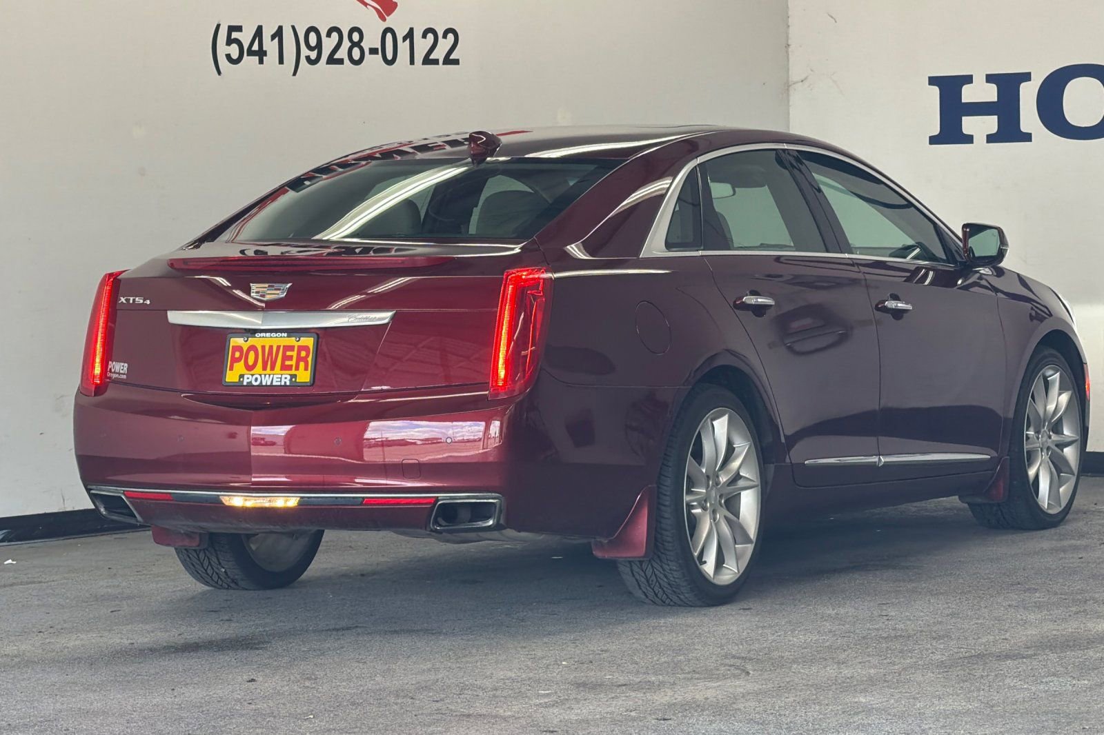 Used 2016 Cadillac XTS Premium AWD/4WD image 3
