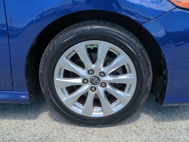 Used 2018 Toyota Camry LE FWD image 11