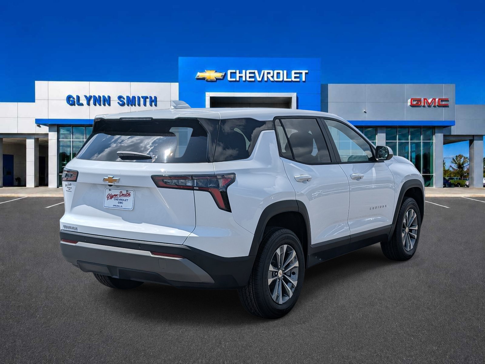 New 2027 Chevrolet Equinox LT w/ Convenience Package II FWD image 7