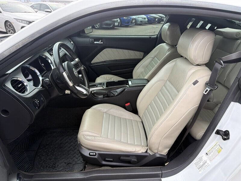 Used 2014 Ford Mustang Premium w/ Equipment Group 202A image 12