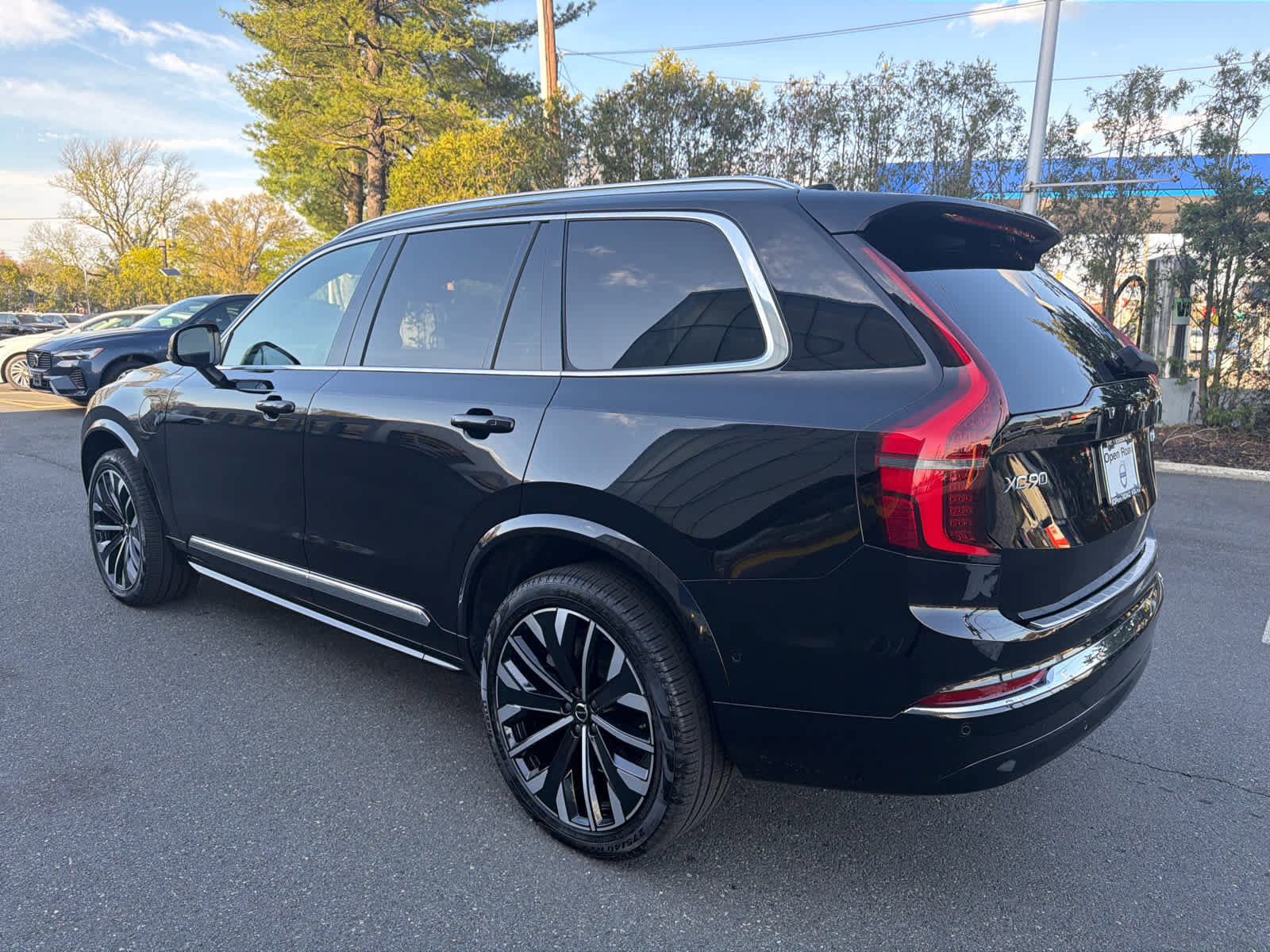 Used 2026 Volvo XC90 T8 Plus w/ Protection Package Premier image 12