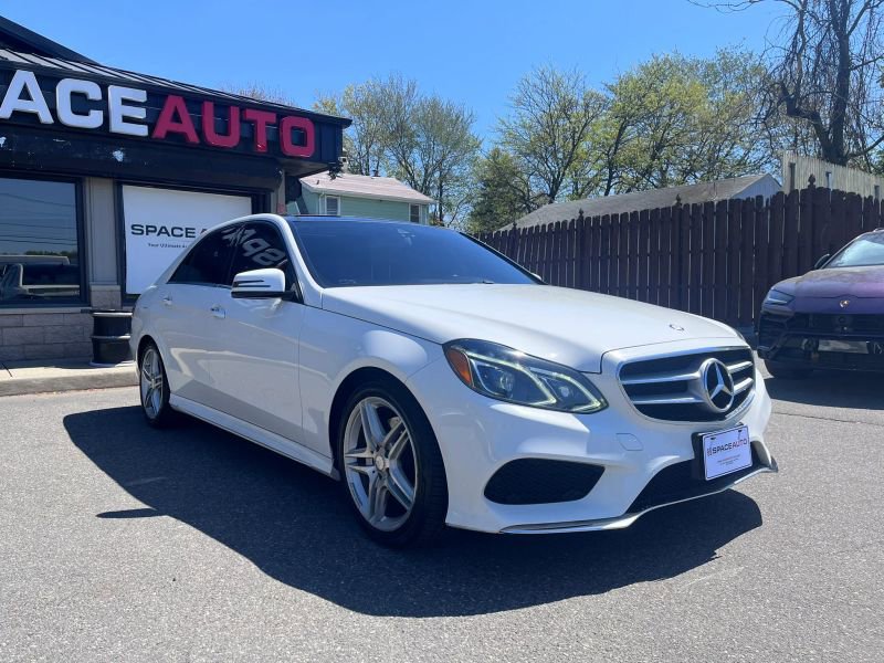 Used 2015 Mercedes-Benz E 400 4MATIC Sedan image 8