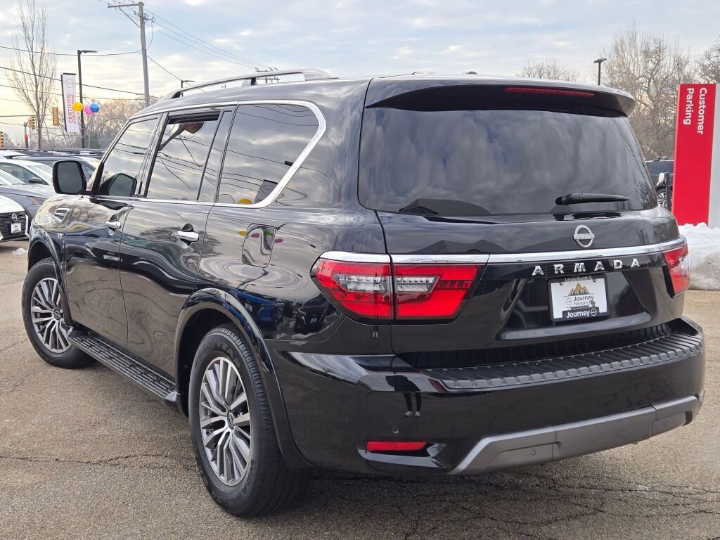 Used 2021 Nissan Armada SV w/ SV Appearance Package image 15
