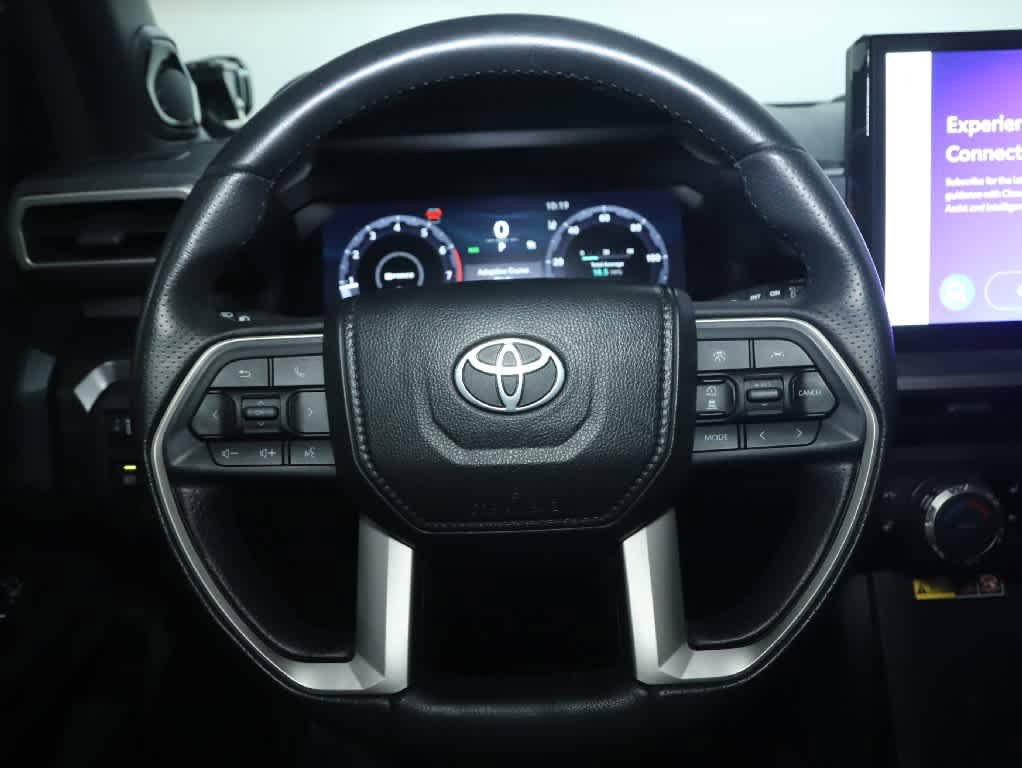 Used 2025 Toyota 4Runner TRD Off-Road Premium AWD/4WD image 22