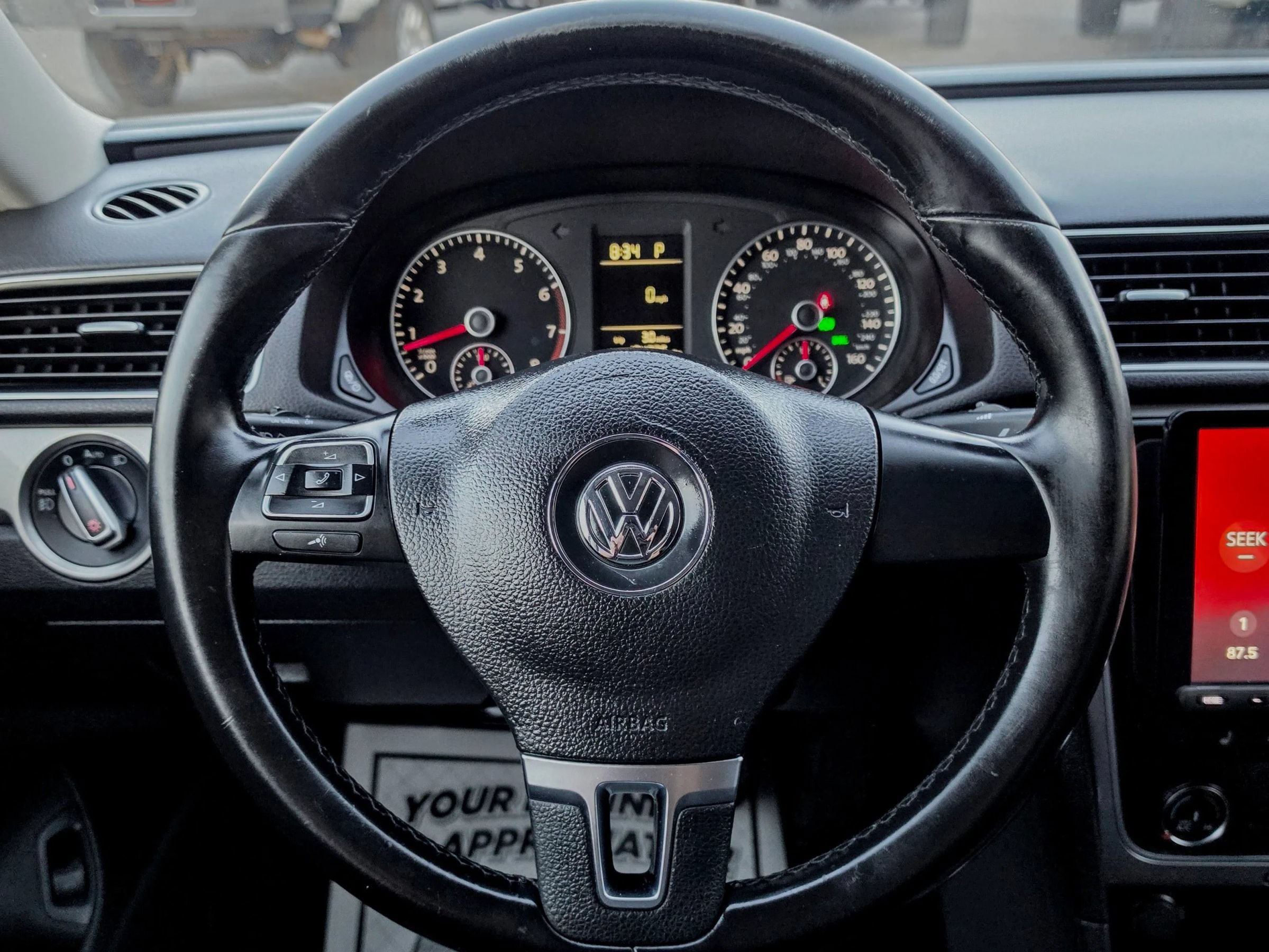 Used 2015 Volkswagen Passat 1.8T Limited Edition FWD image 10