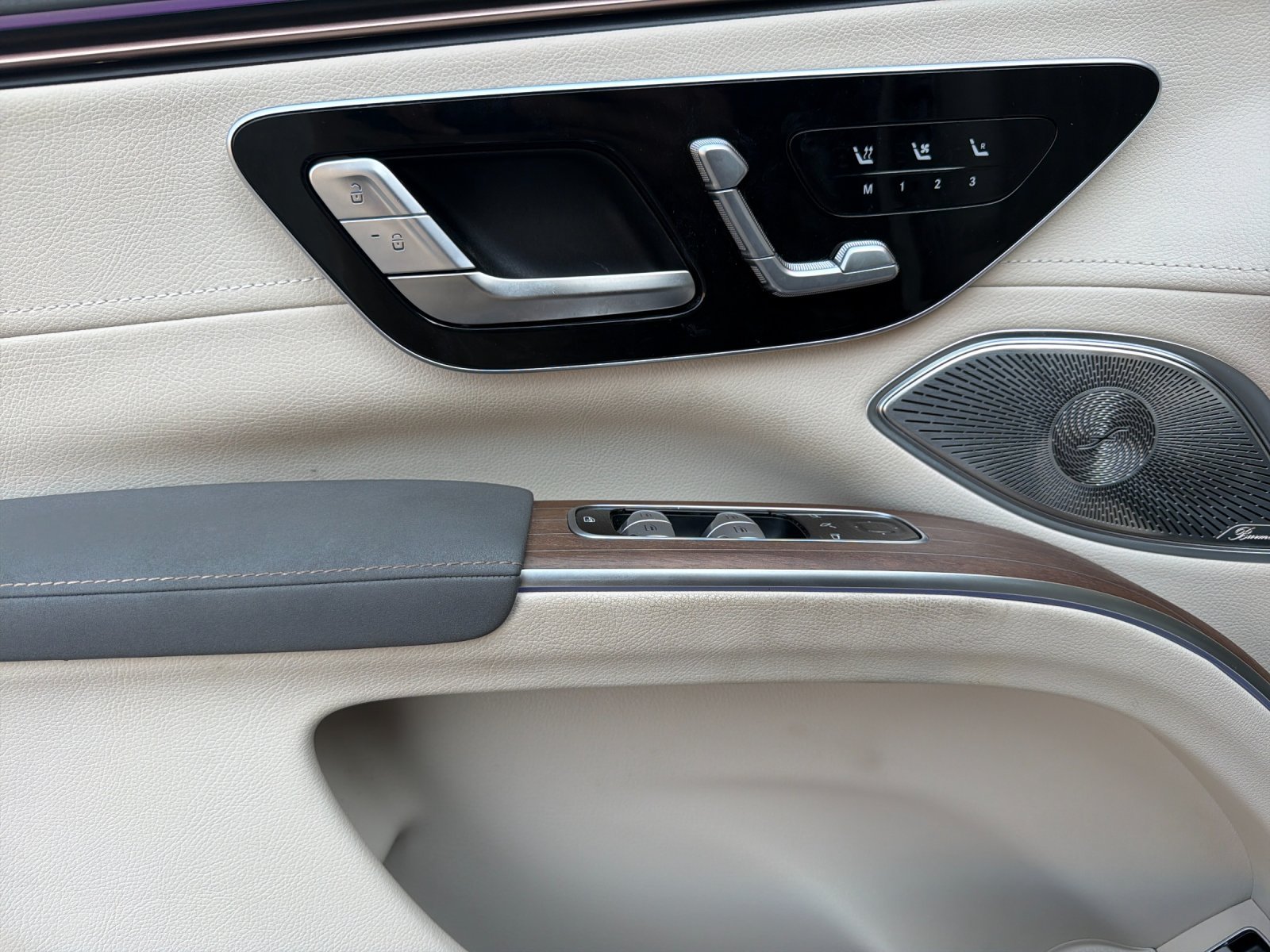 Certified 2023 Mercedes-Benz EQS 450+ 4MATIC SUV image 10