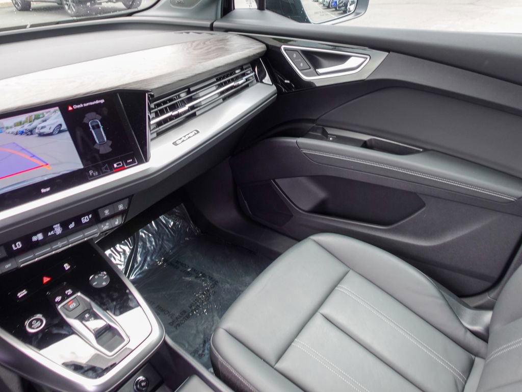 Used 2024 Audi Q4 e-tron Prestige w/ Black Optic Package AWD/4WD image 16