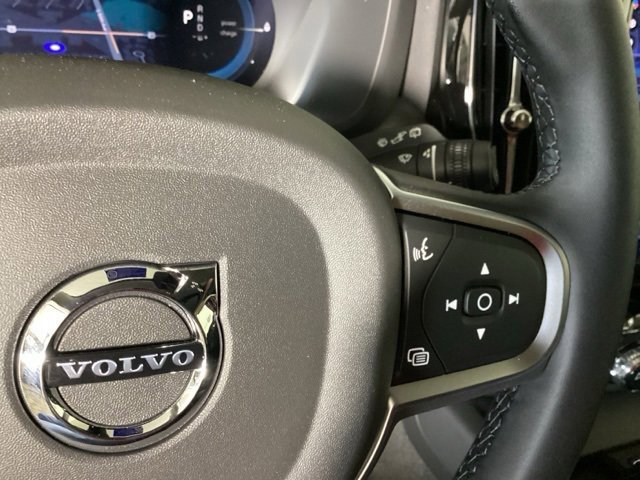 New 2025 Volvo XC60 T8 Core w/ Protection Package Premier image 30