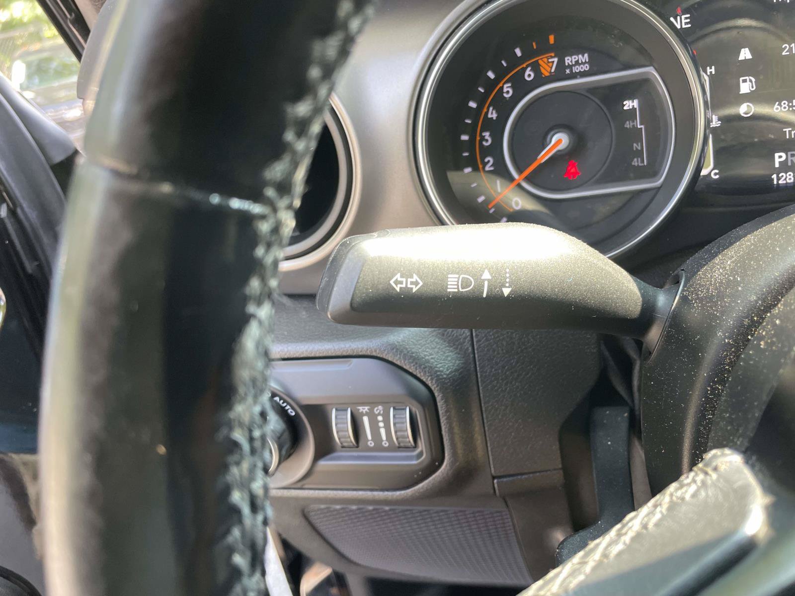 Used 2018 Jeep Wrangler Sport AWD/4WD image 21