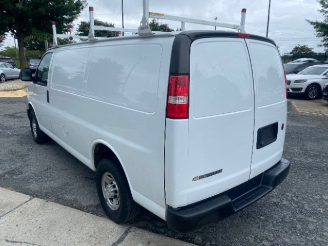 Used 2023 Chevrolet Express 2500 RWD image 3