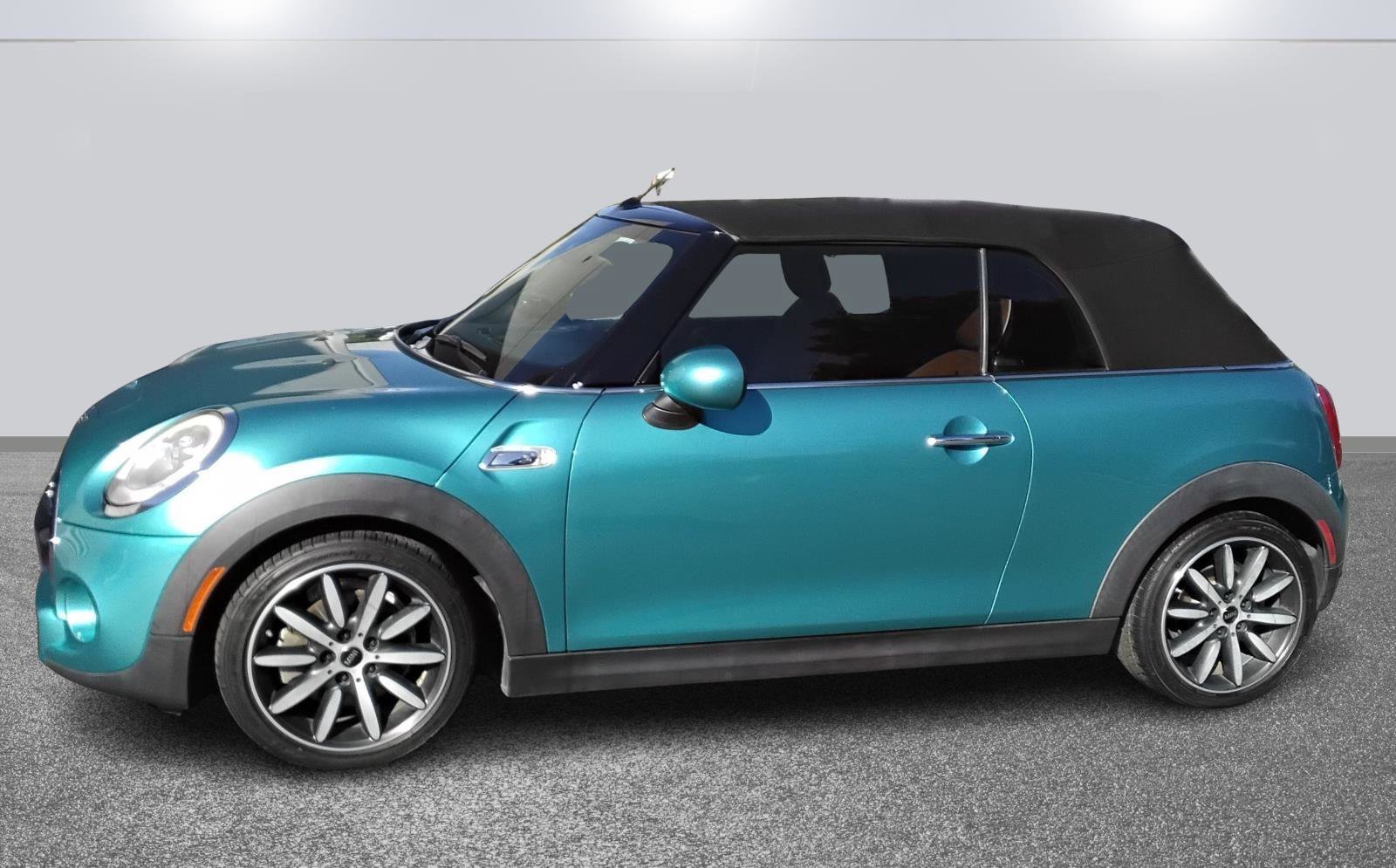 Used 2017 MINI Cooper S image 3