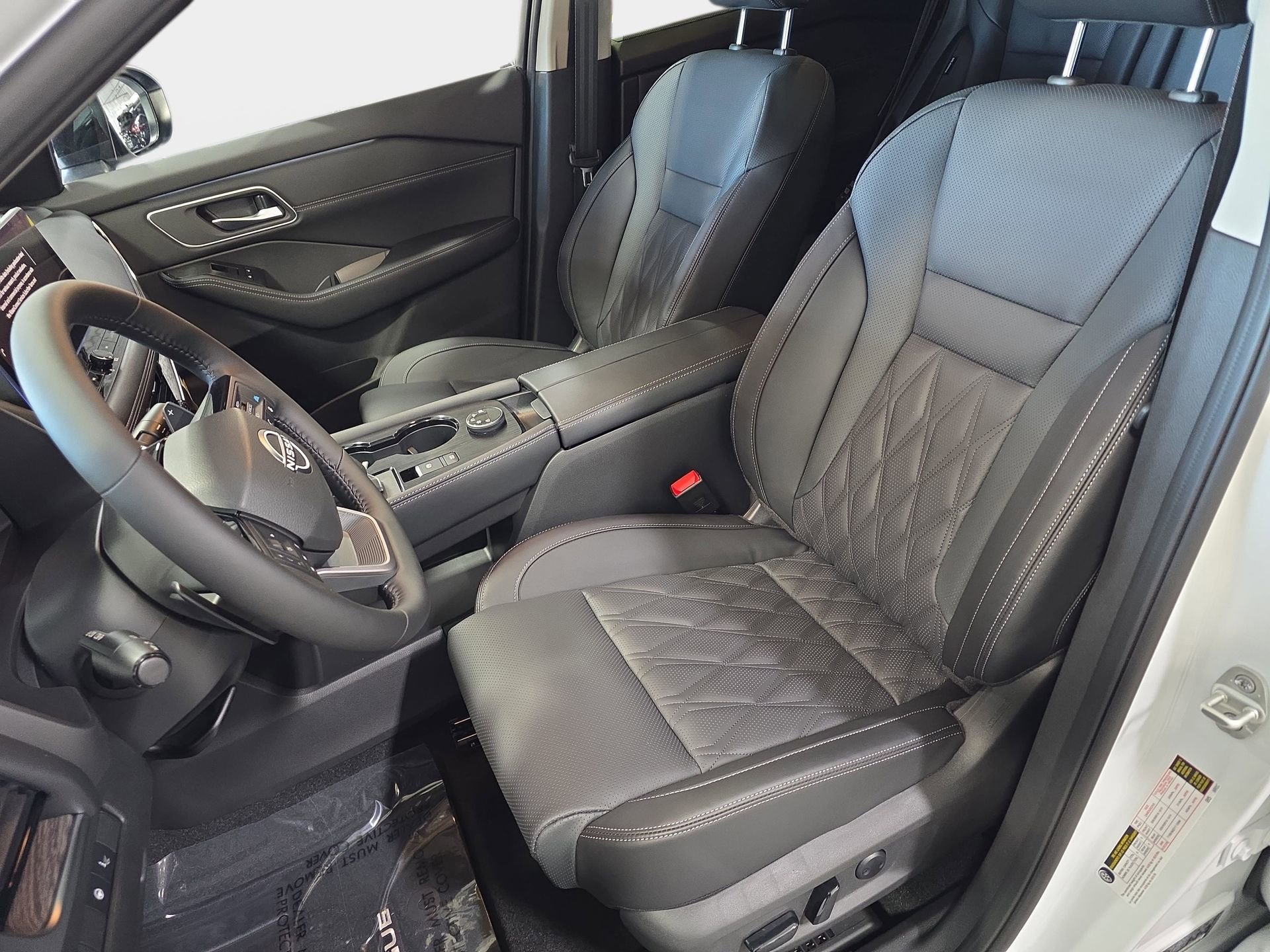 New 2026 Nissan Rogue Platinum w/ Platinum Premium Package AWD/4WD image 15