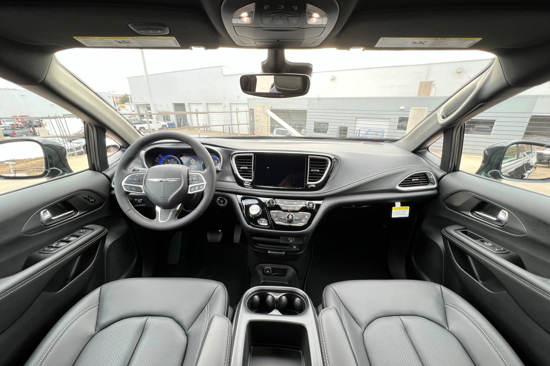 New 2026 Chrysler Pacifica Select FWD image 9