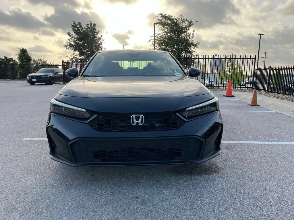 Used 2025 Honda Civic Sport Touring image 2