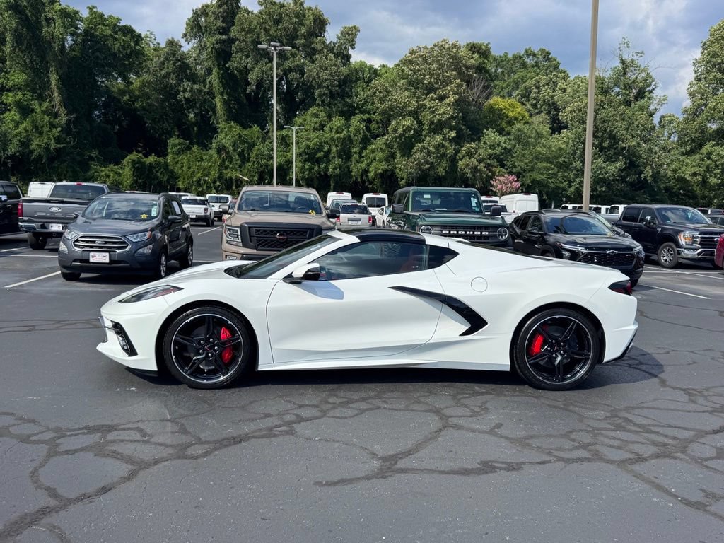 Used 2020 Chevrolet Corvette Stingray Preferred Cpe w/ 2LT Preferred Equipment Group RWD image 3