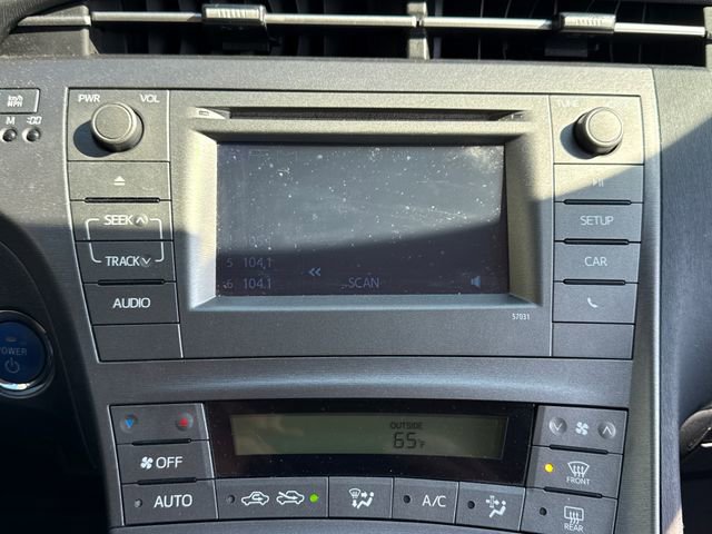 Used 2015 Toyota Prius Two FWD image 27