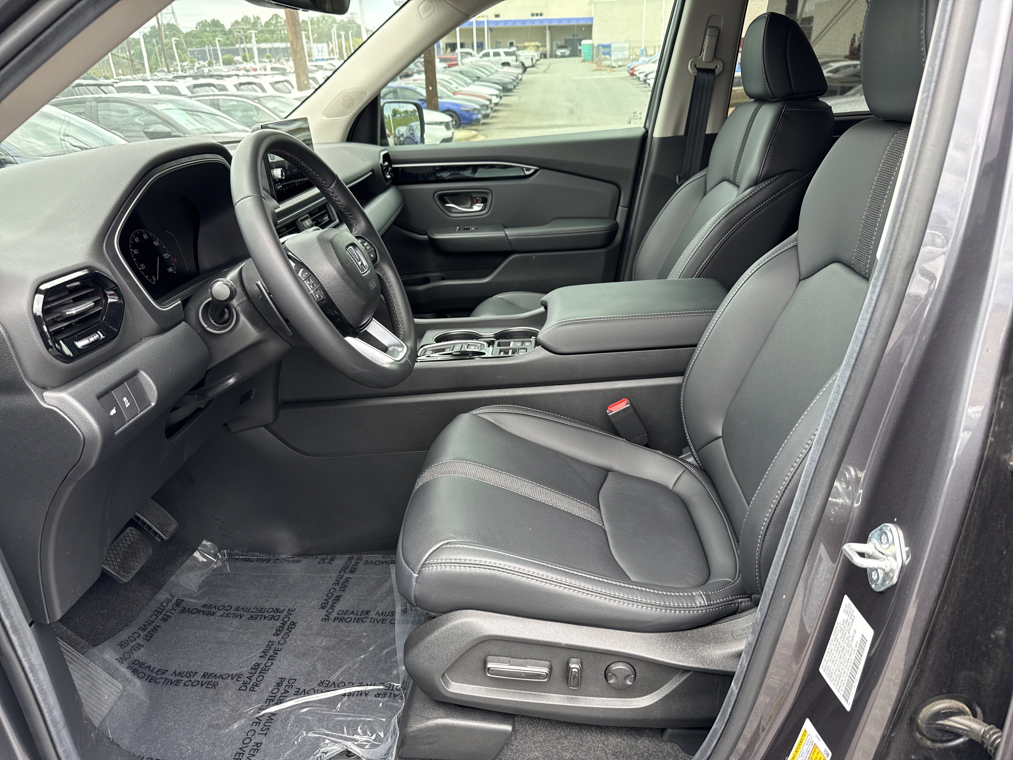 Used 2025 Honda Pilot EX-L image 16