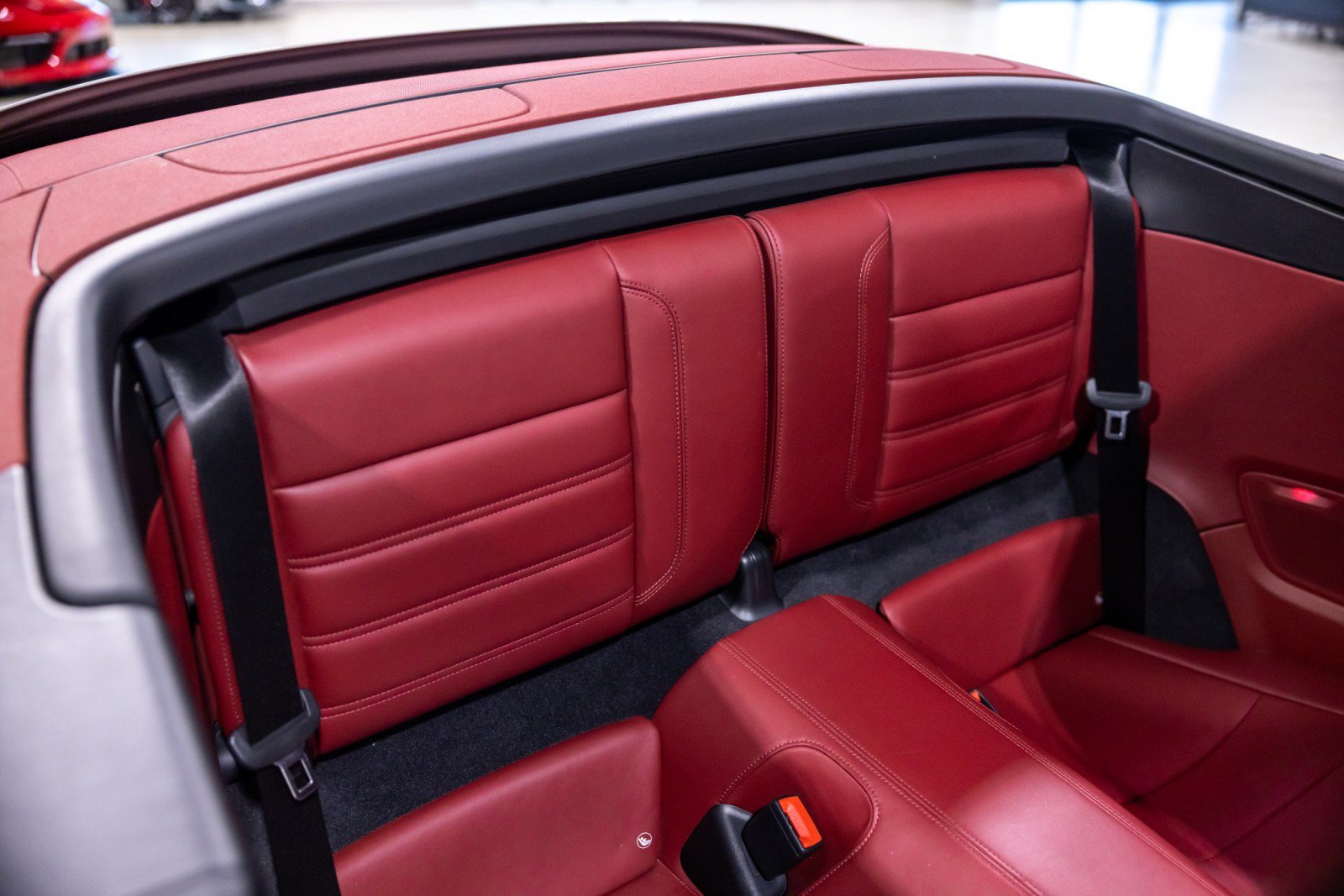 Used 2022 Porsche 911 Cabriolet image 33