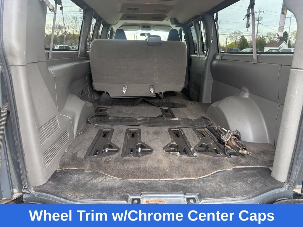 Used 2017 Chevrolet Express 3500 LT w/ LT Preferred Equipment Group RWD image 23