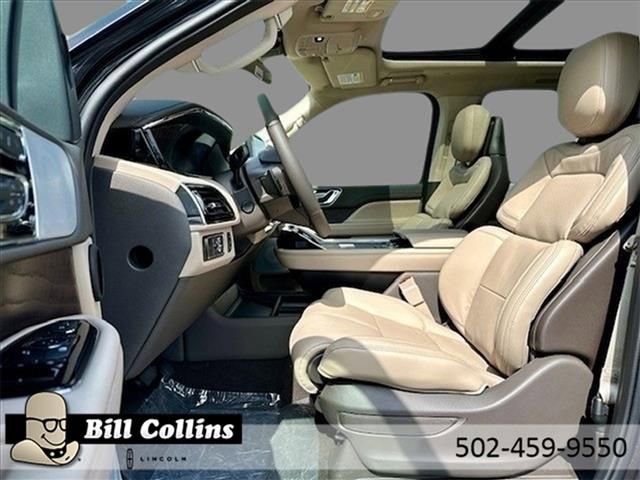 New 2024 Lincoln Navigator L Reserve AWD/4WD image 10