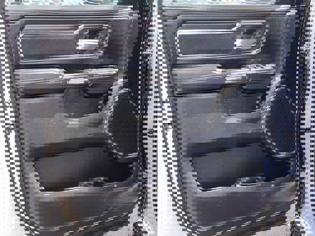 Certified 2025 RAM 1500 Laramie image 19