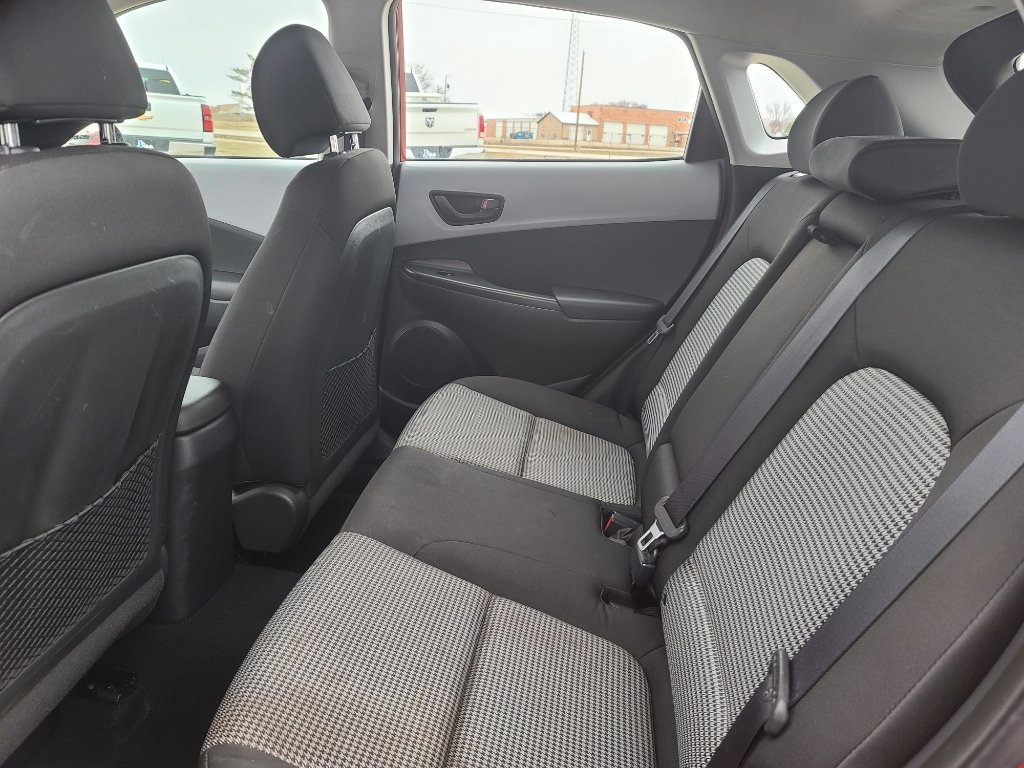 Used 2020 Hyundai Kona SE image 11