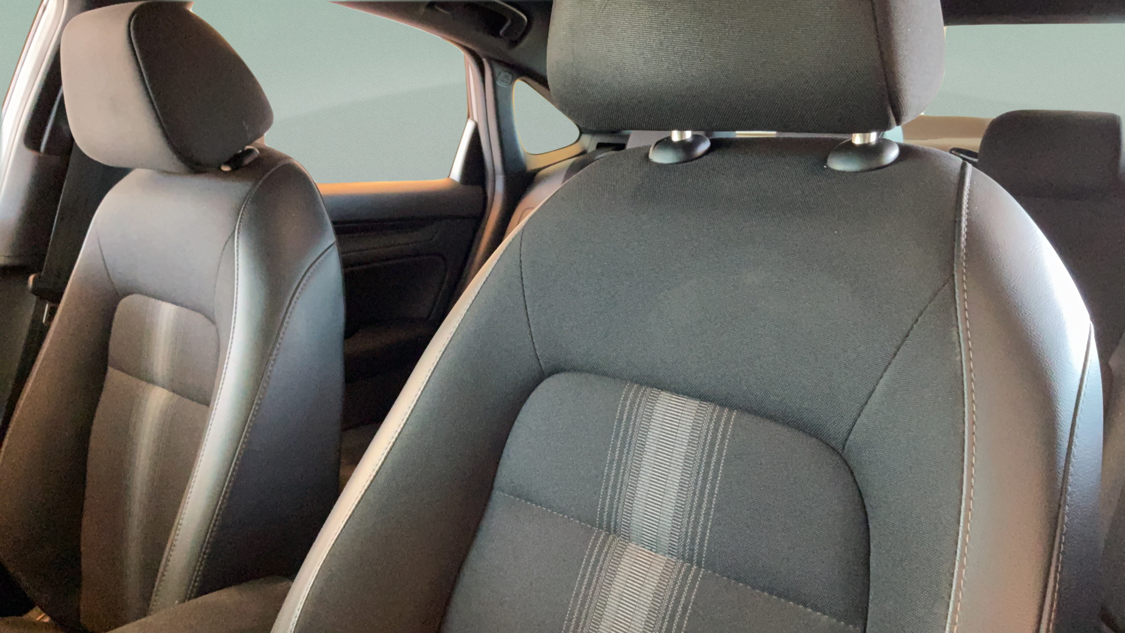 Used 2025 Honda Civic Sport image 25