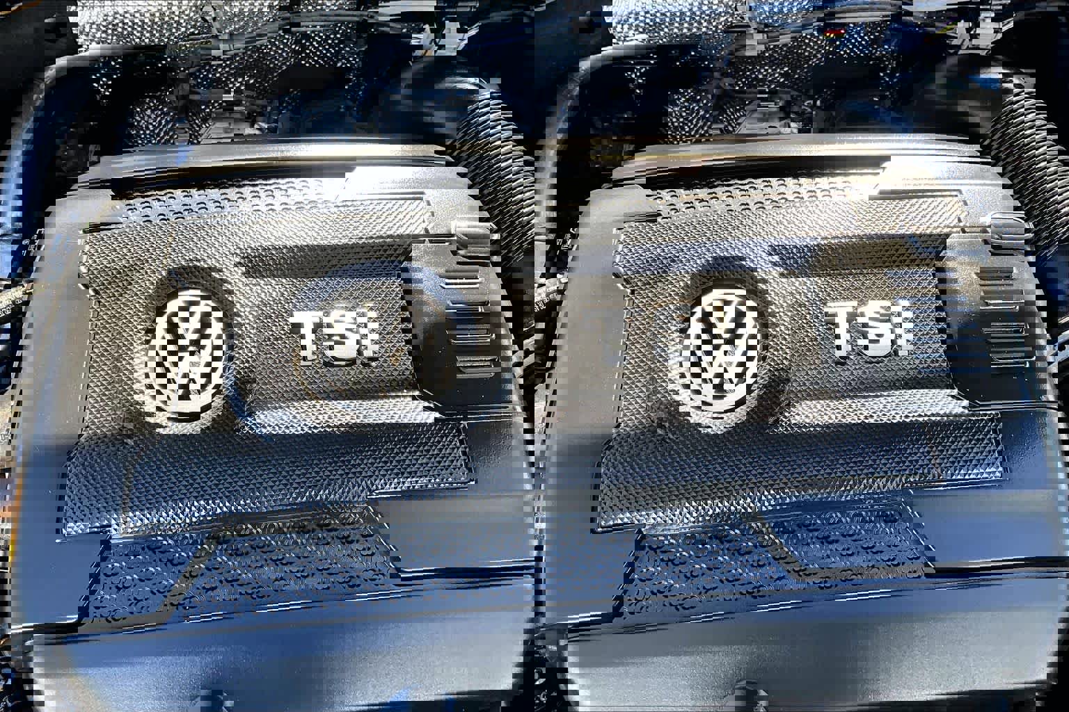 Used 2017 Volkswagen GTI Sport image 32