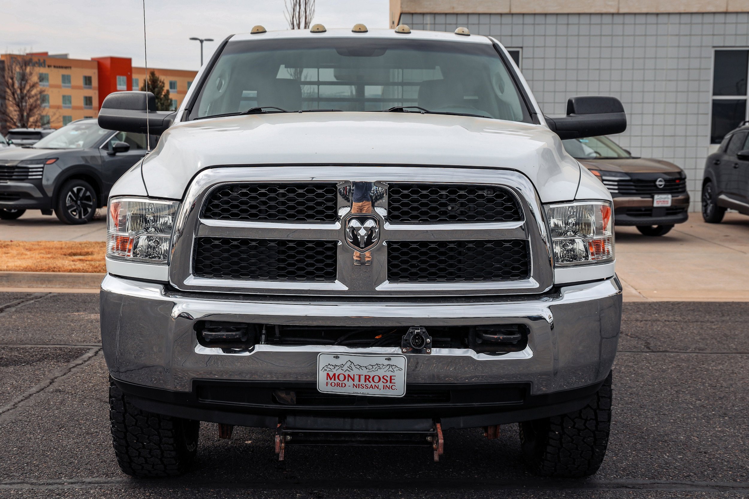 Used 2017 RAM 3500 Tradesman w/ Chrome Appearance Group AWD/4WD image 2