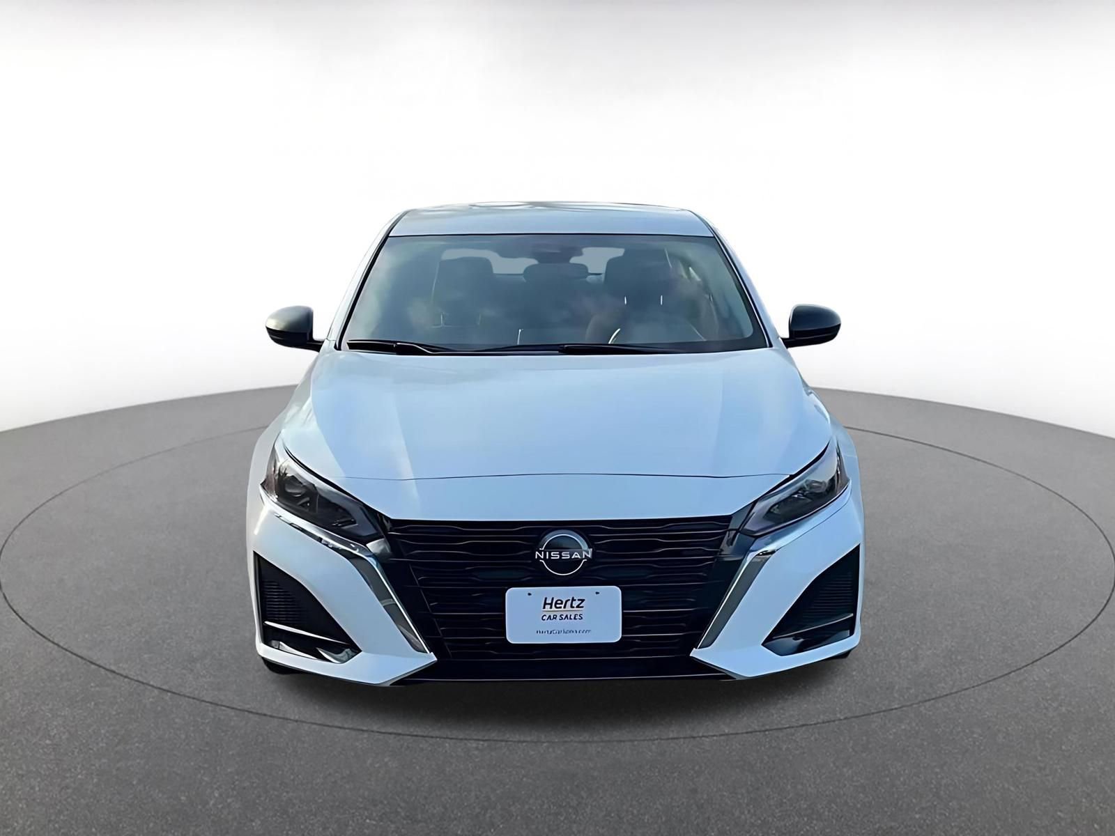 Used 2025 Nissan Altima 2.5 SV image 4