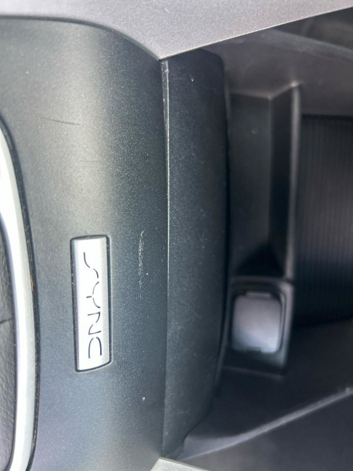 Used 2016 Ford Fusion SE FWD image 14