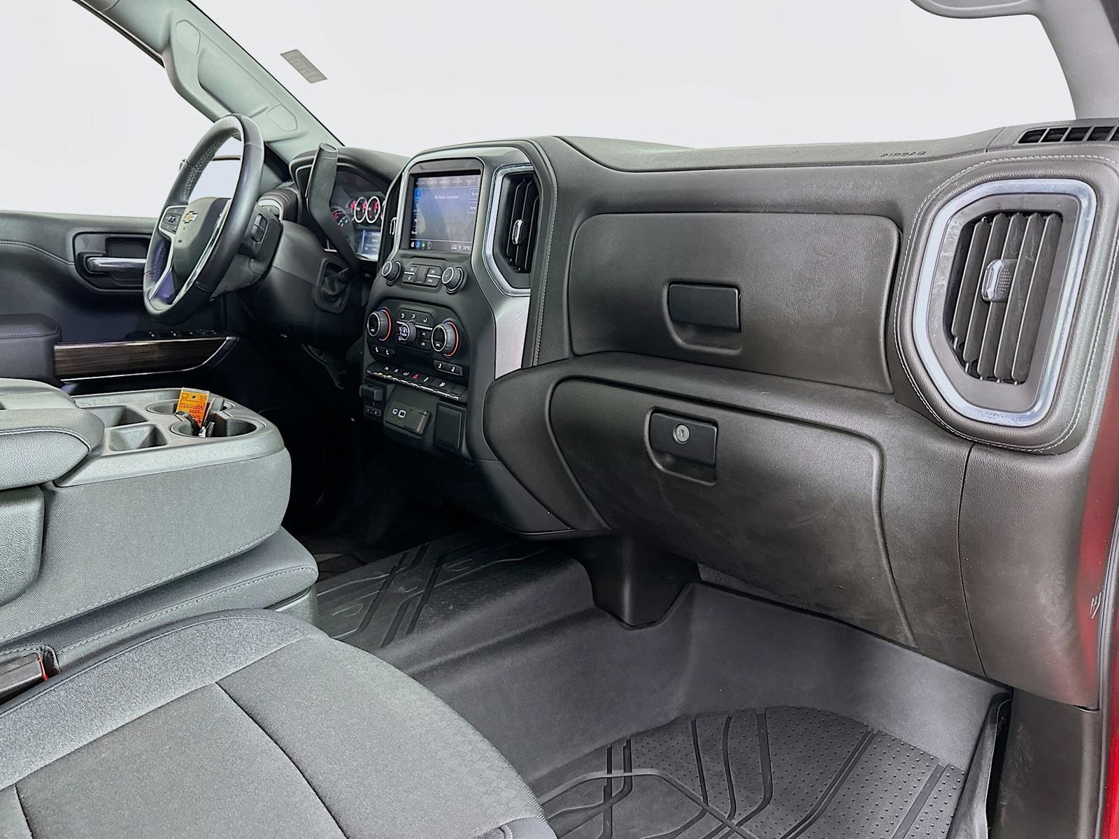 Used 2022 Chevrolet Silverado 1500 LT w/ Safety Package AWD/4WD image 31
