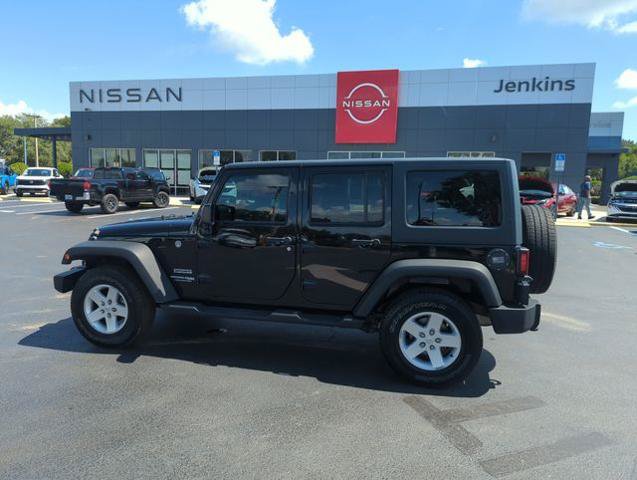 Used 2018 Jeep Wrangler Unlimited Sport S AWD/4WD image 10